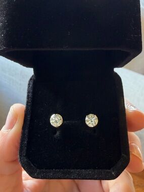 14K Yellow Gold 1.5 ctw Moissanite Stud Earrings  | Appraisal Included $1100